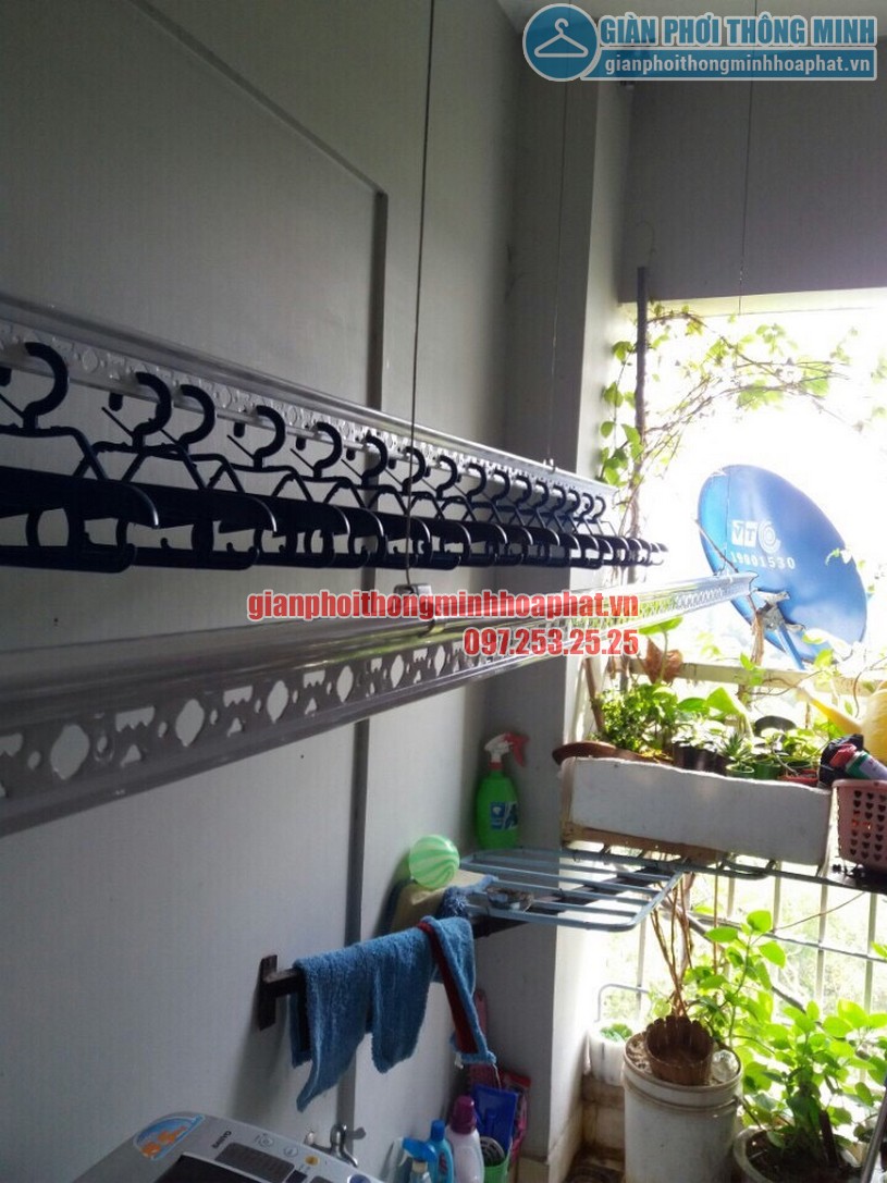 Ngắm bộ giàn phơi thông minh HP950 tại lô gia nhà anh Tuấn chung cư Hai Thành, Bình Tân-03